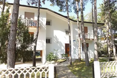 Image de Appartement de vacances dans un endroit calme avec climatisation