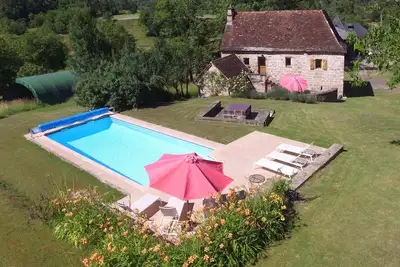 Image de Maison de 3 chambres avec piscine chauffée et grand jardin, animaux acceptés