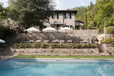 Image de Ancient country house 8 km from Lucca with swimming pool and wifi