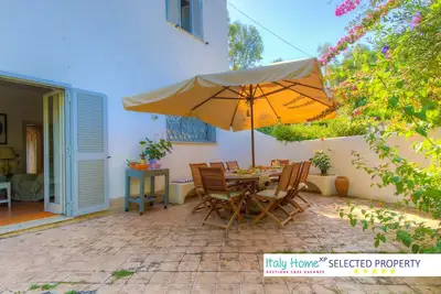 Image de Villa Melograno ★ Villa pour 8 personnes avec accès privé à la plage et au jardin
