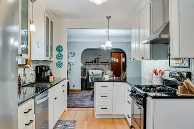 Image de Minnestay * Escapade Edina ★ 50 et avenue France ★ Cour clôturée ★ Près d'Edina à Mpls