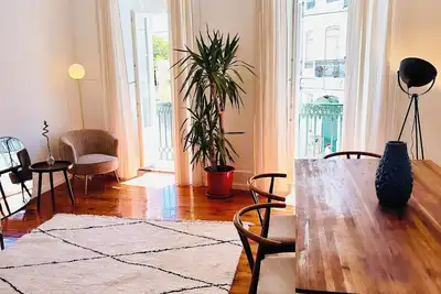 Image de Immenses appartements de 10 chambres à Príncipe Real. Au cœur de Lisbonne.