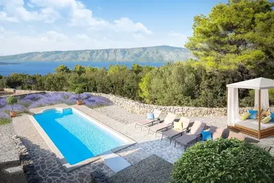 Image de Villa de vacances Bellevue près de la mer avec piscine privée et vue sur la mer