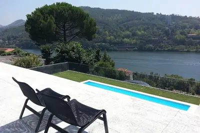 Image de Villa avec magnifique vue sur le Douro proche plages et 15 min de Porto