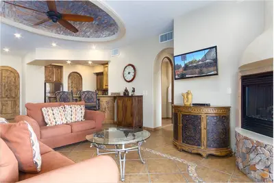 Image de Bella Sirena 505 One-of-a-kind 2 Br Ocean View Condo