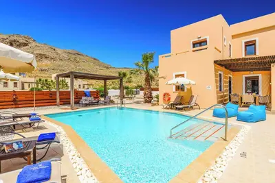 Image de Villa Ioanna - Cinq Chambres Villa, Couchages 8