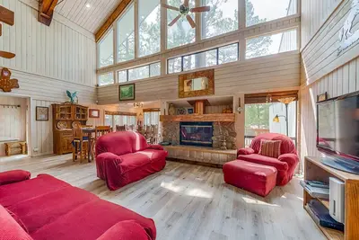 Image de Alto Chalet, 3 chambres, 6 couchages, bain à remous, salle multimédia, bain à remous