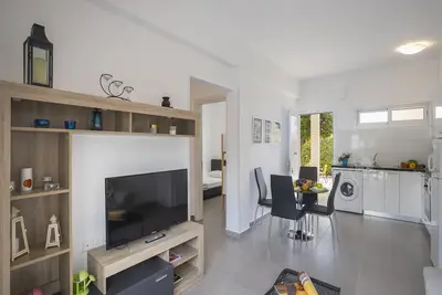 Praea1 Ayios Elias Alice Suite