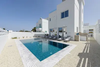 Green Bay Villa #17 - Modern Luxury Villa