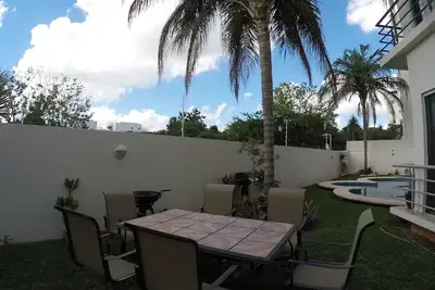 Image de Penthouse de luxe 3br avec une vue imprenable sur la ville et les hôtels