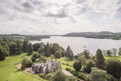 Image de Maison de caractère d'époque avec une vue imprenable sur le lac Windermere