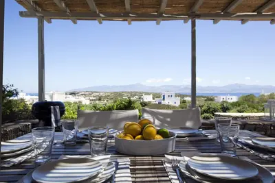 Image de Kallisti Daphne · Magnifique Villa - une oasis pour 8 personnes