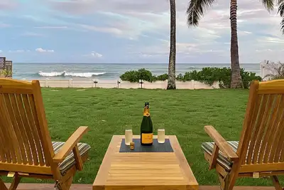 Image de New - Sandy Beachfront House! Work & Play in Paradise.