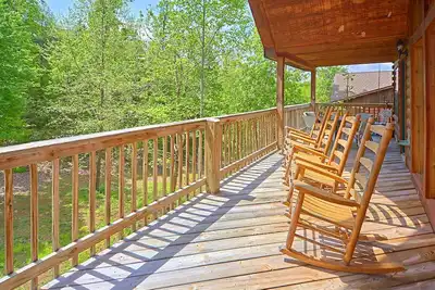 Image de Safari africain, 1 chambres, 4 couchages, accès à la piscine, bain à remous, table de billard