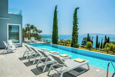 Image de Villa Della Luna - Cette villa est proche des commodités, a une piscine privée et Wi-Fi