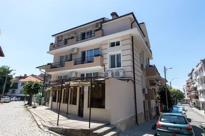 Image de Tiffany boutique costumes, Pomorie