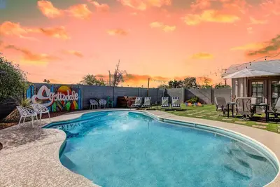 Image de 🌟Brand New * Old Town Scottsdale🍾 * Pool⛱ * Jeux