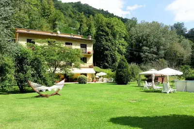 Image de Bel appartement pour 6 personnes avec Wifi, bain à remous, piscine, Tv et patio