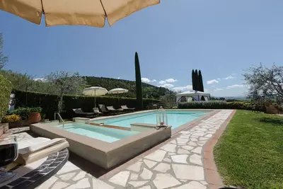 Image de Magnifique maison de vacances privée avec piscine privée, climatisation, Wifi, Tv, patio