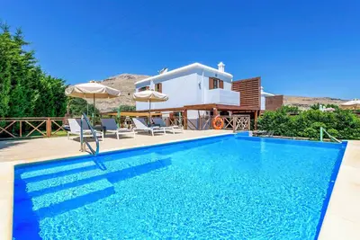 Image de Lindos Emerald - villa avec piscine, air conditionné, wi-fi et ping-pong dans un emplacement idéal