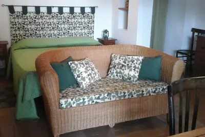 Image de The Little House of Flower Seat -small house