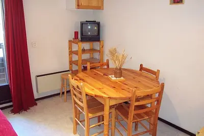 Image de Appartement Vars Ste Marie - 2p+coin montagne, 4 couchages, balcon Ouest, proche pistes