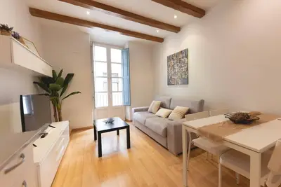 Image de Plaça Raims - Location de vacances à Gérone | Bravissimo