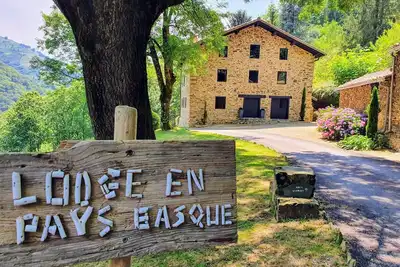 Image de Gîte de charme avec Spa / Jacuzzi Lodge en Pays Basque