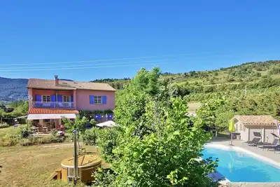 Image de Le Rêve est le lieu pour la famille, les amis, les groupes de marche et de vélo pour 17 personnes