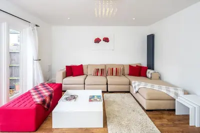 Image de Monthly discount! 2-bed flat w/ garden in West London