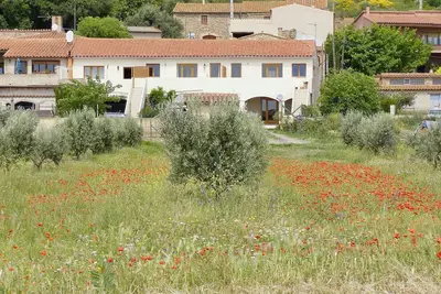 Image de Un appartement avec une vue magnifique dans une maison de campagne rénovée
