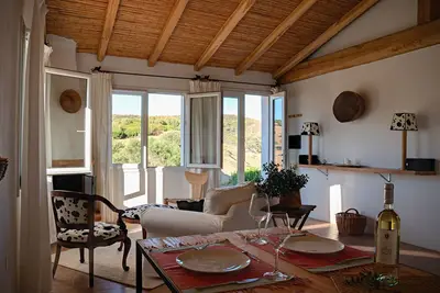 Image de Superbes cottages avec piscine, vignoble et vues à couper le souffle, nouvelle propriété 2020