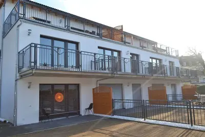 Image de Nuit comme à la maison avec de grandes terrasses