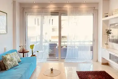 Green Gordon Beach View Apartments