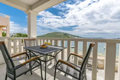 Image de Appartements Villa J i M by the sea (64461-A2) - Rogoznica