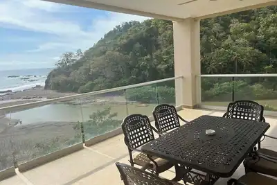 Image de Très privé - Propriété face à la mer avec vue sur la mer au 7ème étage.