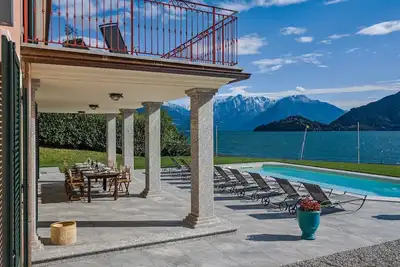 Image de My Rental Homes - Villa Angela with garden front lake and beautiful swimming pool