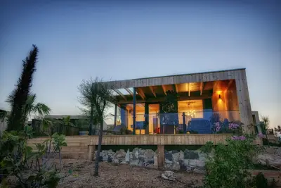 Image de Villa à Zrce, près de la plage, sports nautiques, festival, fête, wifi gratuit, jusqu'à 6 personnes.