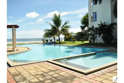 Image de Almasi - W7 Beach Front