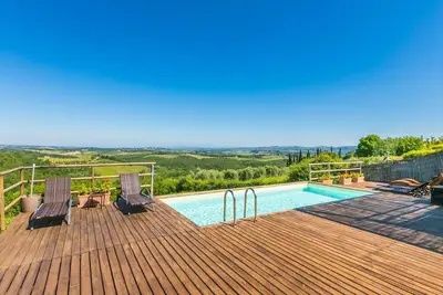 Image de Belle maison de vacances privée avec piscine privée, Wifi, Tv, terrasse, vue panoramique, parking