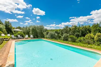 Image de Merveilleuse maison de vacances privée pour 8 personnes avec Wifi, piscine privée, Tv et patio