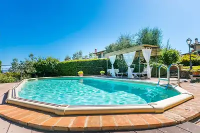 Image de Maison de vacances privée avec piscine privée, Wifi, Tv, terrasse, vue panoramique, parking