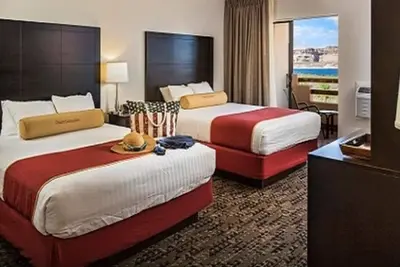 Image de Great Lake View Unit for 4, Pool, On-Site Sauna