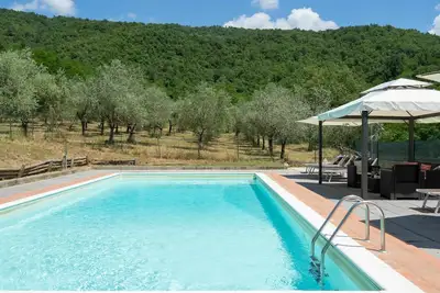Image de Maison de vacances privée avec Wifi, piscine privée, Tv, patio, animaux admis, parking