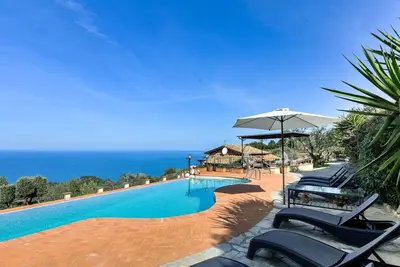 Image de Magnifique maison de vacances privée avec Wifi, piscine privée, Tv, patio et parking