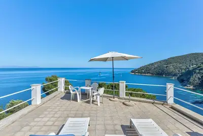 Image de Merveilleuse maison de vacances pour 4 personnes avec climatisation, Tv, terrasse et animaux admis