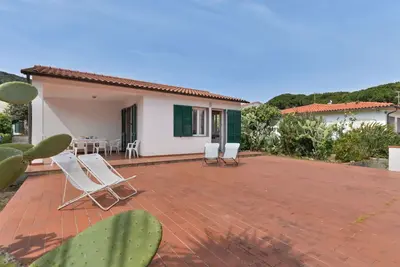 Image de Merveilleuse maison de vacances privée pour 4 personnes avec Tv, terrasse, animaux admis et parking