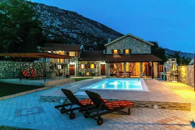 Image de Villa avec piscine