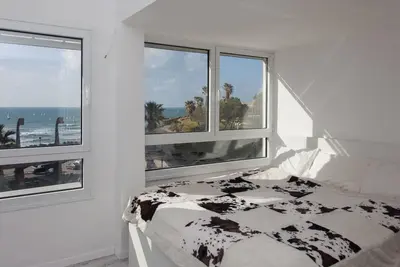 Red Goedon Beach Apartment