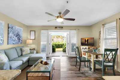 Image de RandGrand Caribbean West 111☀ Ouvert du 26 au 29 avril! RÉNOVÉ! Walk 2 Beach- Pool!